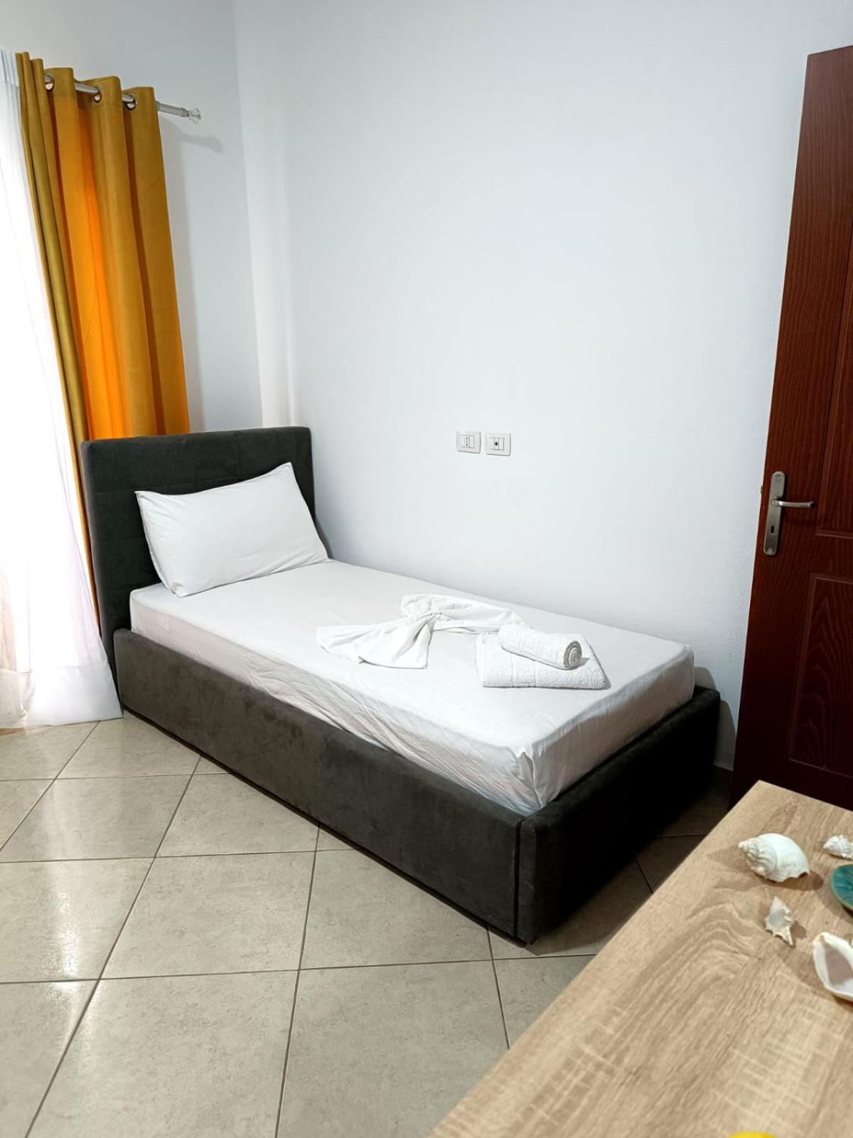 Atlantis Apartments Sarandë Exterior foto